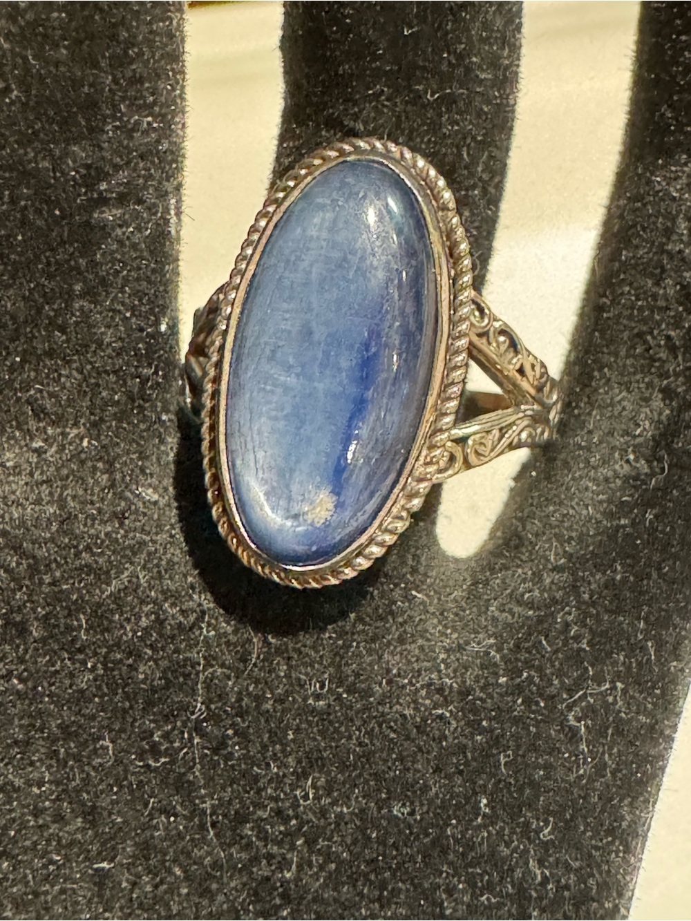 925 Sterling Silver Blue Kyanite Oval Ring